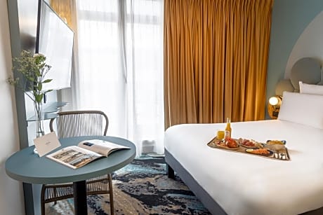 2 Adjacent Room