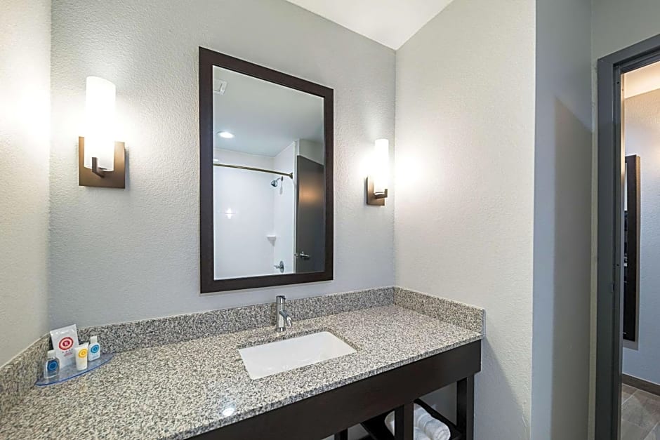 Comfort Inn & Suites Oklahoma City near Bricktown