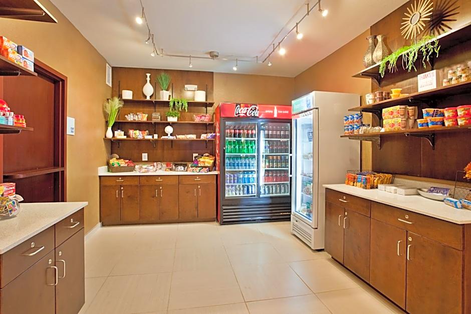 Holiday Inn Express & Suites St Louis Airport, an IHG Hotel By IHG