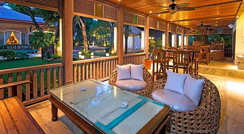 Costabella Tropical Beach Hotel