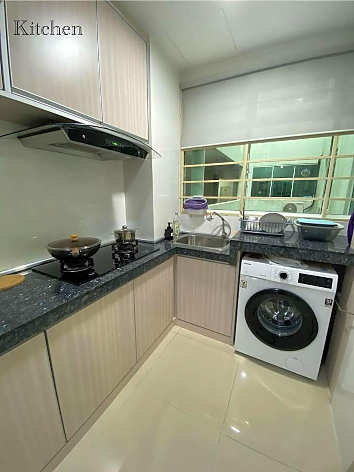 Sandakan Ijm pool view condo