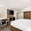 Clarion Pointe Kennesaw Town Center