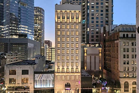 Moxy Houston Downtown