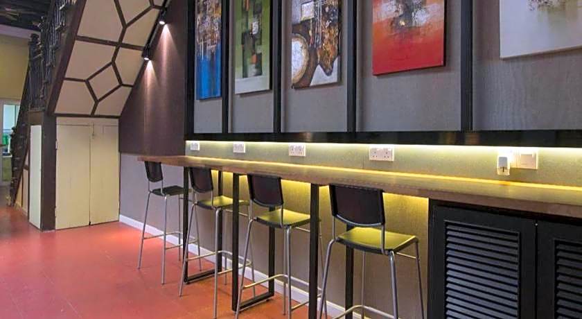 iStay Hotel