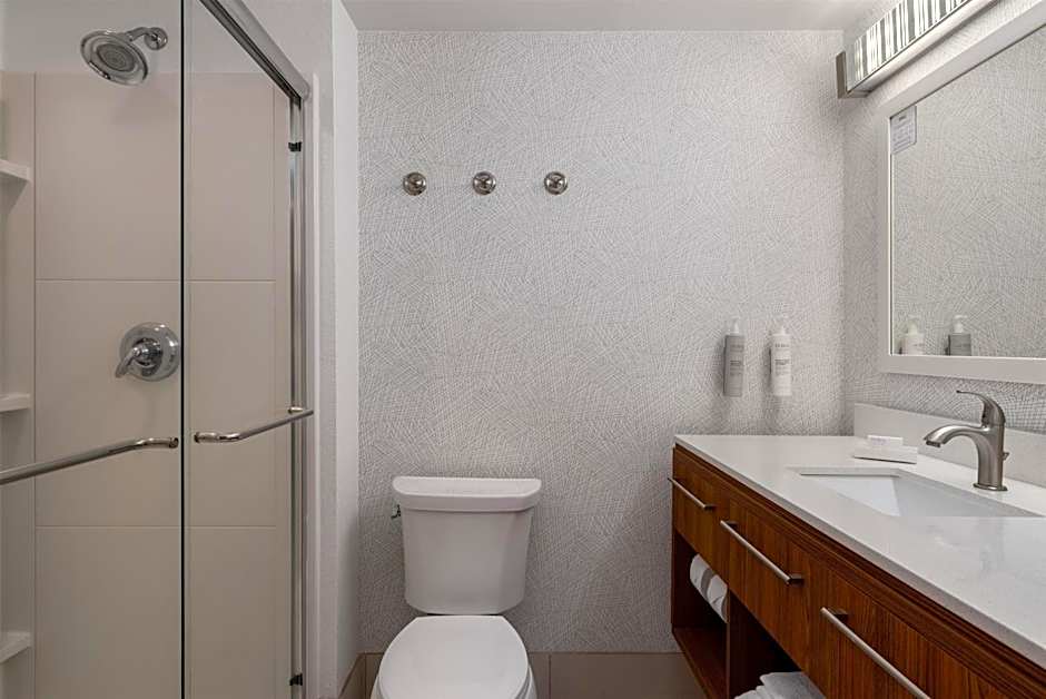 Home2 Suites by Hilton Milwaukee Brookfield