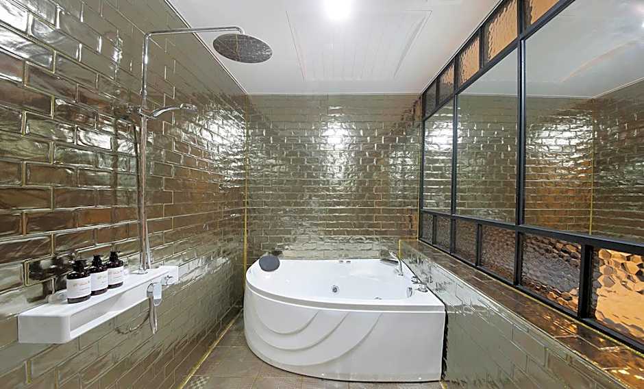 Photo 1 of 5 of Deluxe Suite