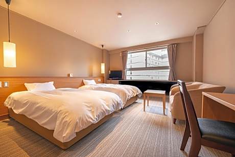 Twin Room with Mountain View - Non-Smoking