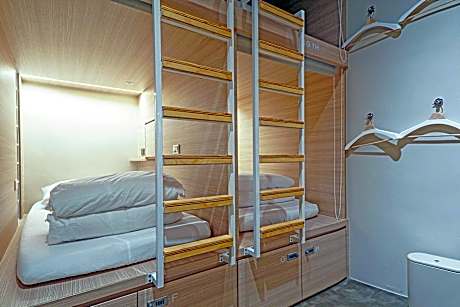 1 Person in Dormitory - Male Only