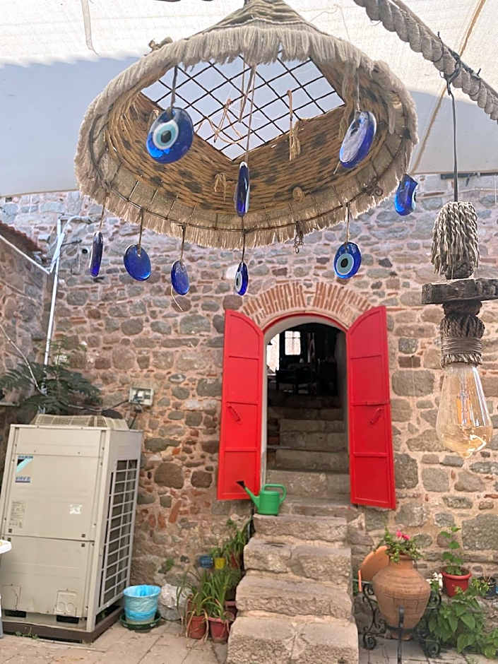 ARİSTONİCUS BUTİK HOTEL