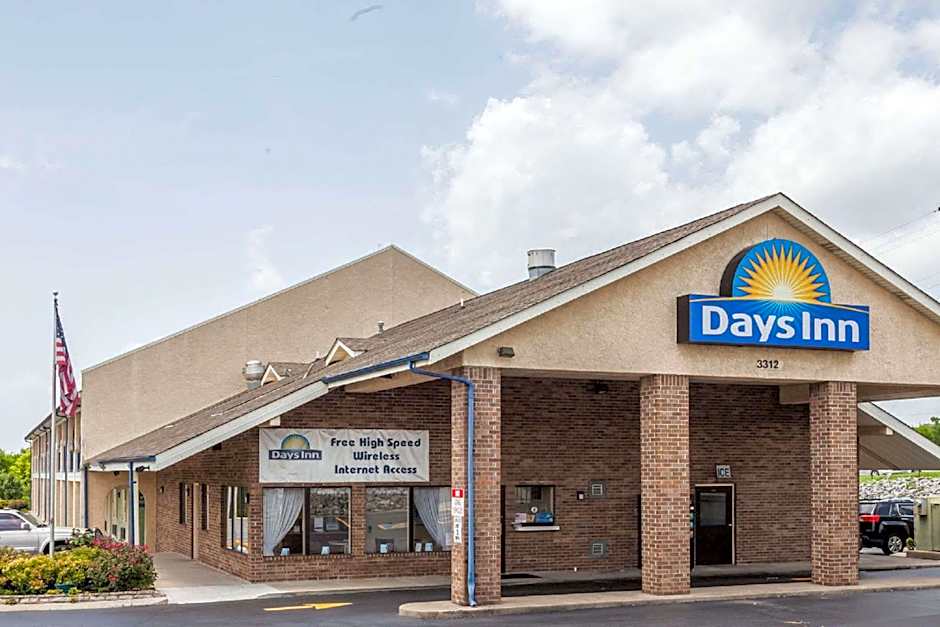 Days Inn By Wyndham Nashville North/Opryland Area