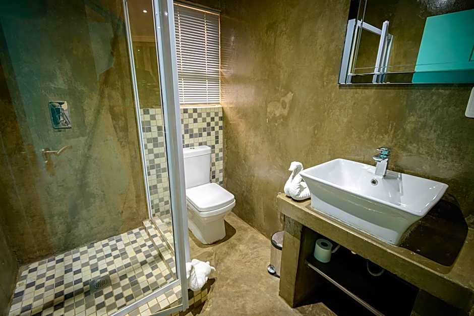 Sangiro Game Lodge - Sustainable Electricity and Water