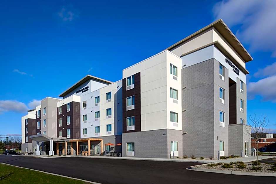 TownePlace Suites by Marriott Grand Rapids Airport