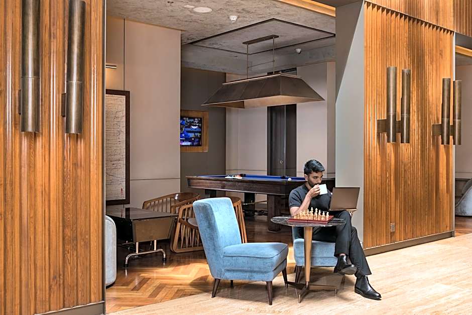 The Den Bengaluru, Lxr Hotels & Resorts