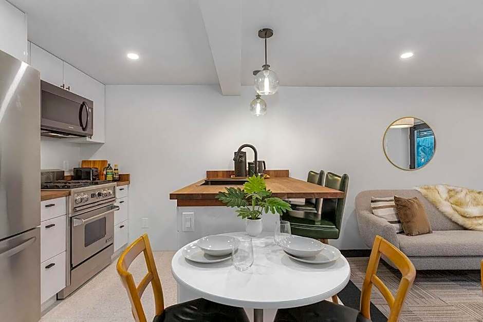 Sunnyside Studio on Green Lake