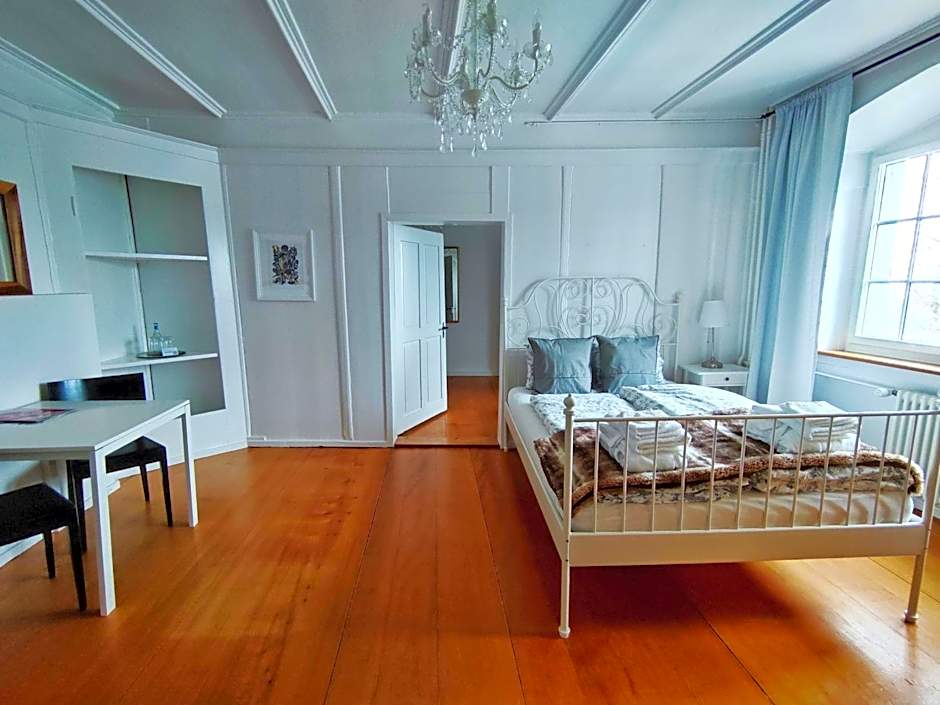 Hotel & Restaurant Schloss Schwandegg