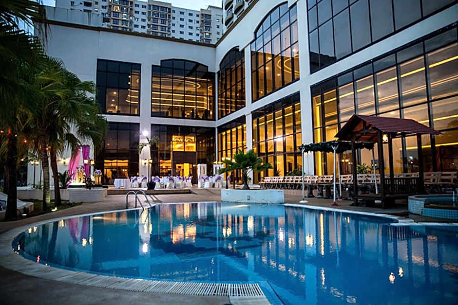 Grand Riverview Hotel