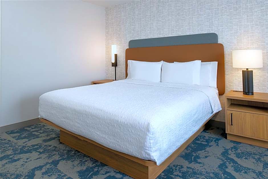Hampton Inn By Hilton & Suites Redding