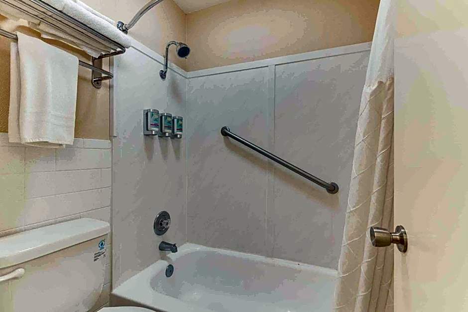 Best Western Movie Manor