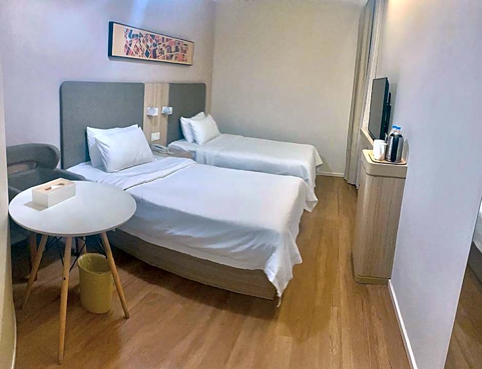 Hanting Hotel Wuhan Wangjiawan Sixin Avenue Metro Station