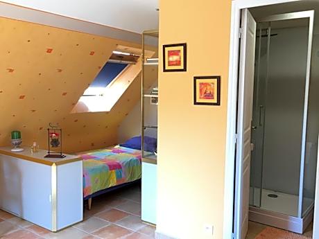 Triple Room with Garden View