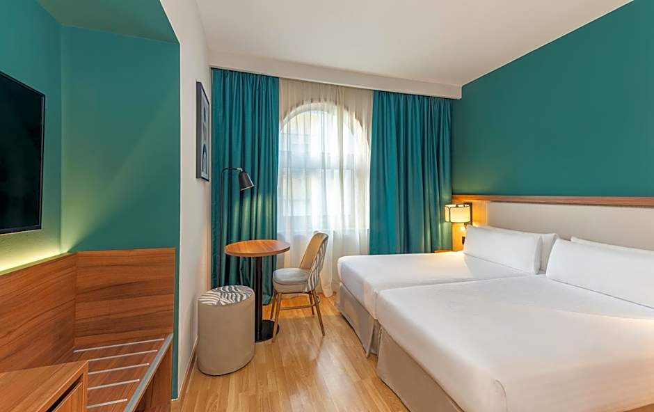 Hotel Elche Centro Affiliated by Meliá