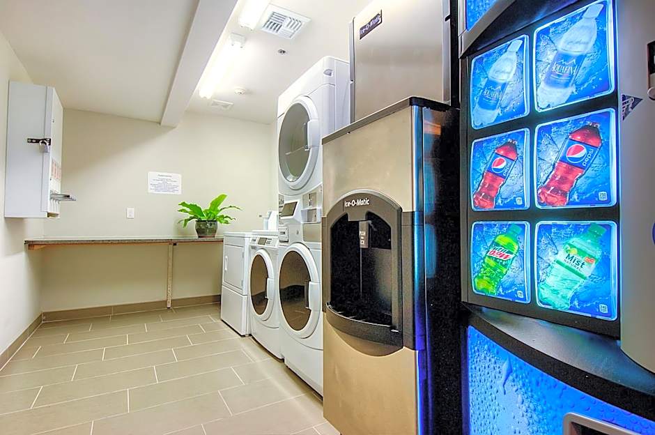 Holiday Inn Express Hotel & Suites Carlsbad Beach By IHG