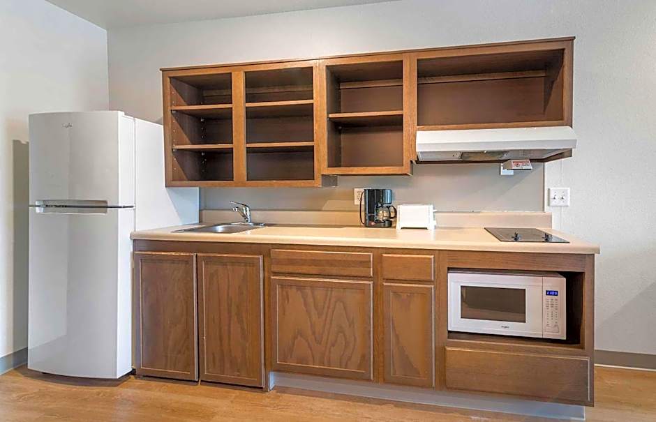 Extended Stay America Select Suites - Tampa - Brandon - East