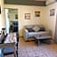 Helen's Studios & Apartments