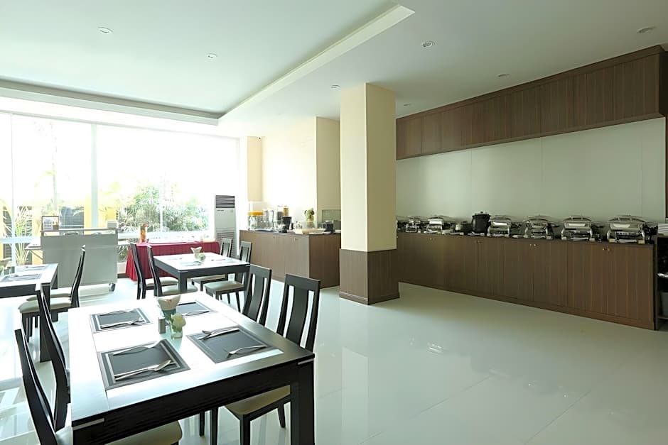 Adelphi Pattaya Hotel