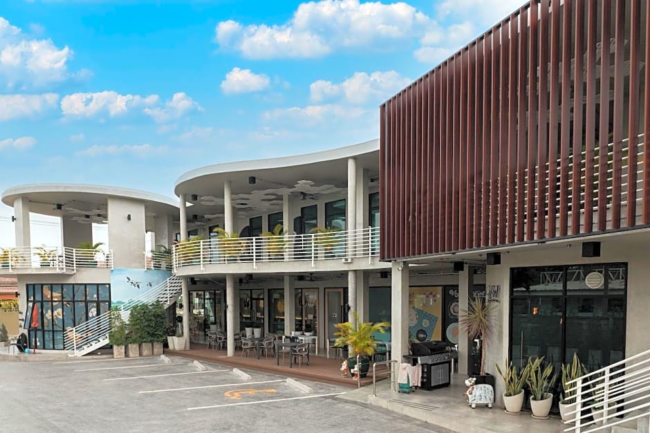 Le Lert Hotel Ratchaburi