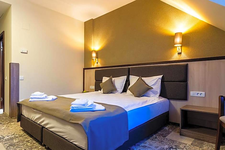 Hotel IZVOARE Caciulata