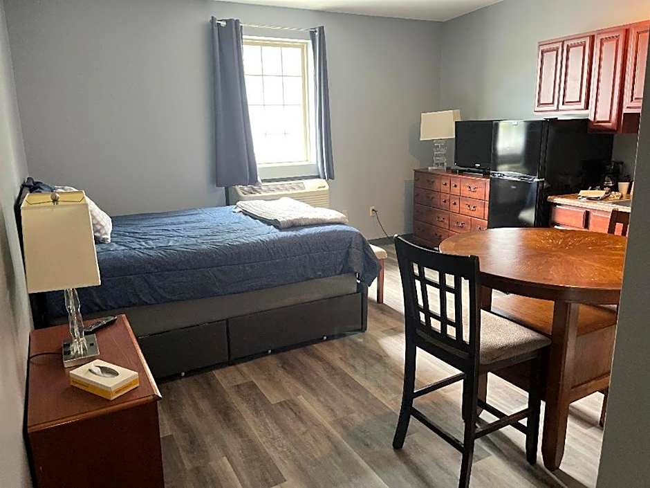 Gamble Farm Inn and Suites