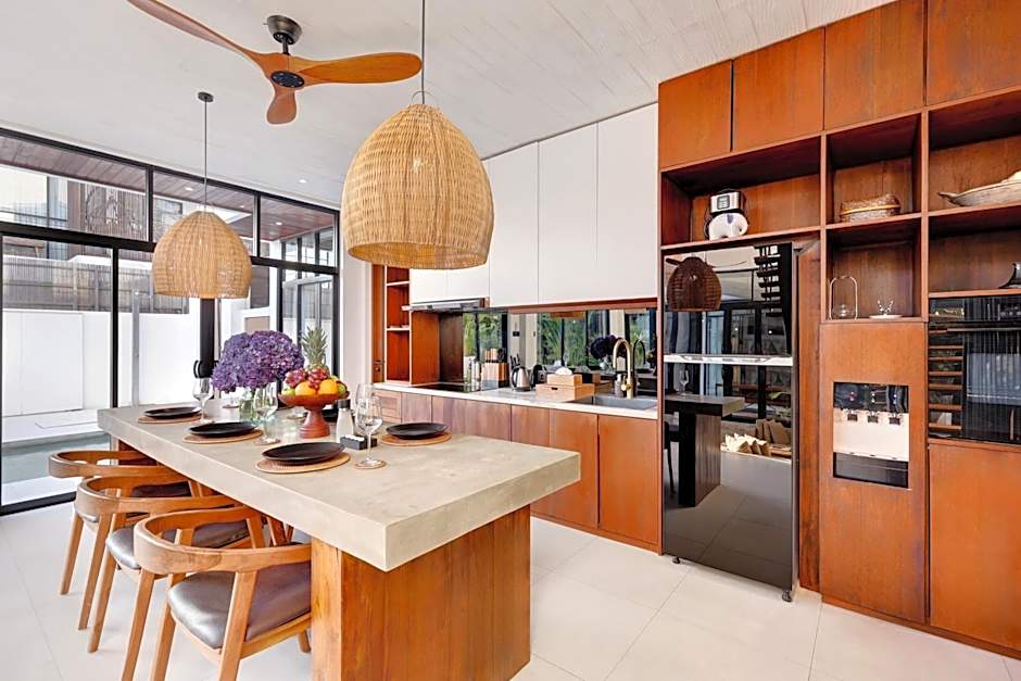 Baliwood Residence Villas by BREIG