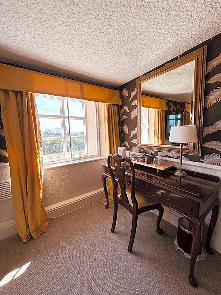 The Sibson Inn Hotel