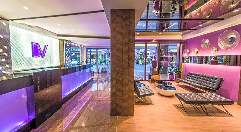 Six Fukun Hotel