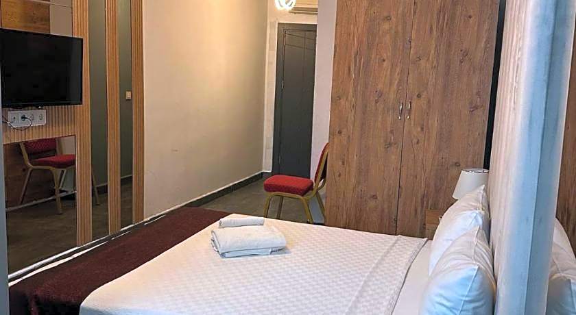 Grand Niki Hotel & Spa