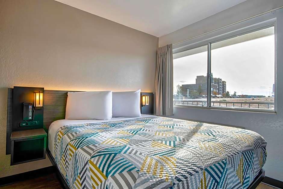 Studio 6 Albuquerque NM Midtown