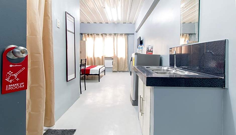 RedDoorz @ Sunfields Lipa Batangas