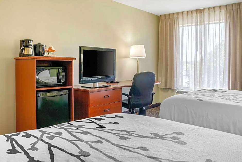 Sleep Inn & Suites Airport