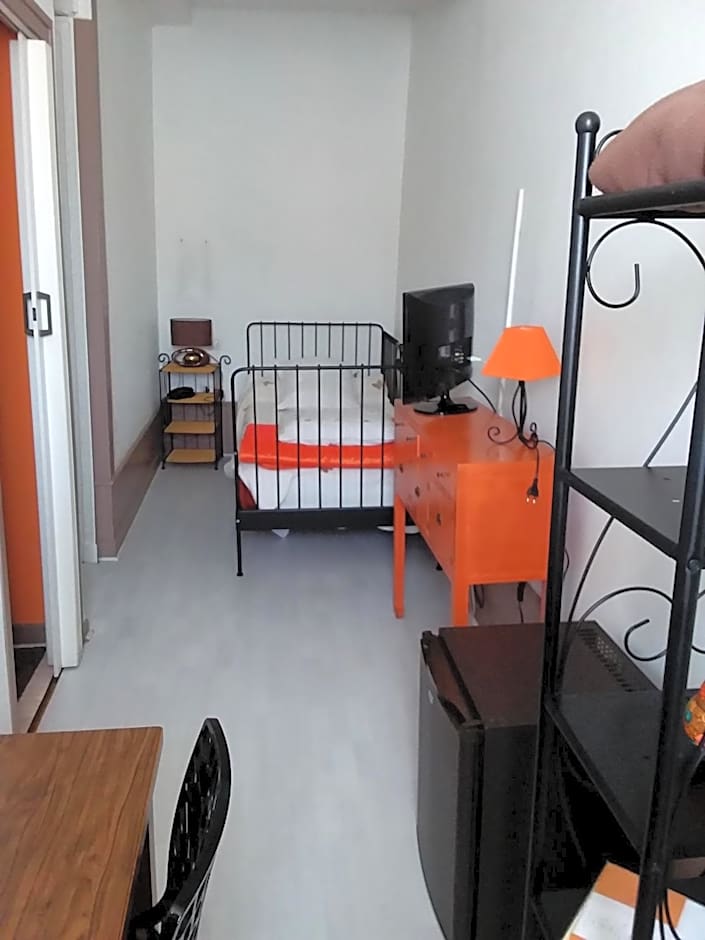 Authentic by Balladins, Hôtel Le Carré d'Aix