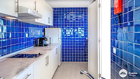 Master One-Bedroom Apartment with Sea View