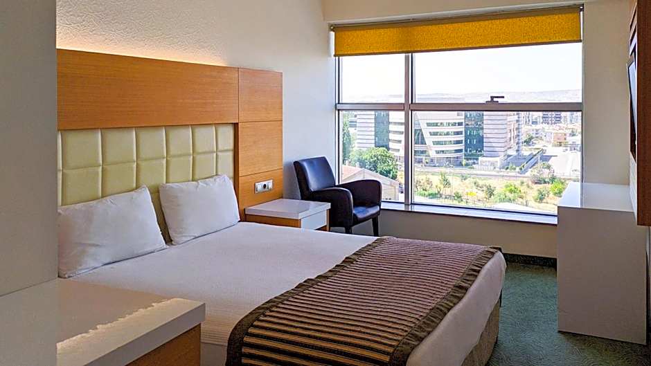 Photo 1 of 4 of Standard 1 Double Bed or 2 Beds