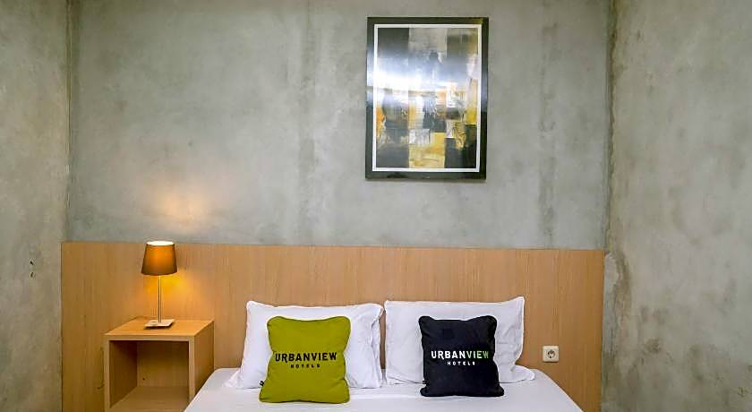Urbanview Hotel Syariah Artamara Tegal by RedDoorz
