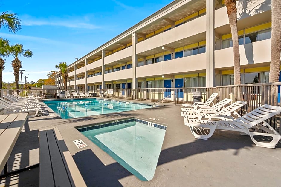 Days Inn by Wyndham Myrtle Beach-Grand Strand