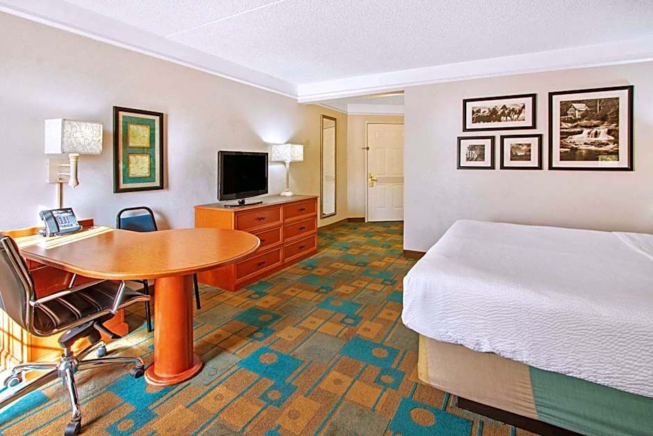 La Quinta Inn & Suites by Wyndham Albuquerque West