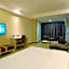 7 Days Premium Jingjiang Fuhai New World Automobile Terminal Branch