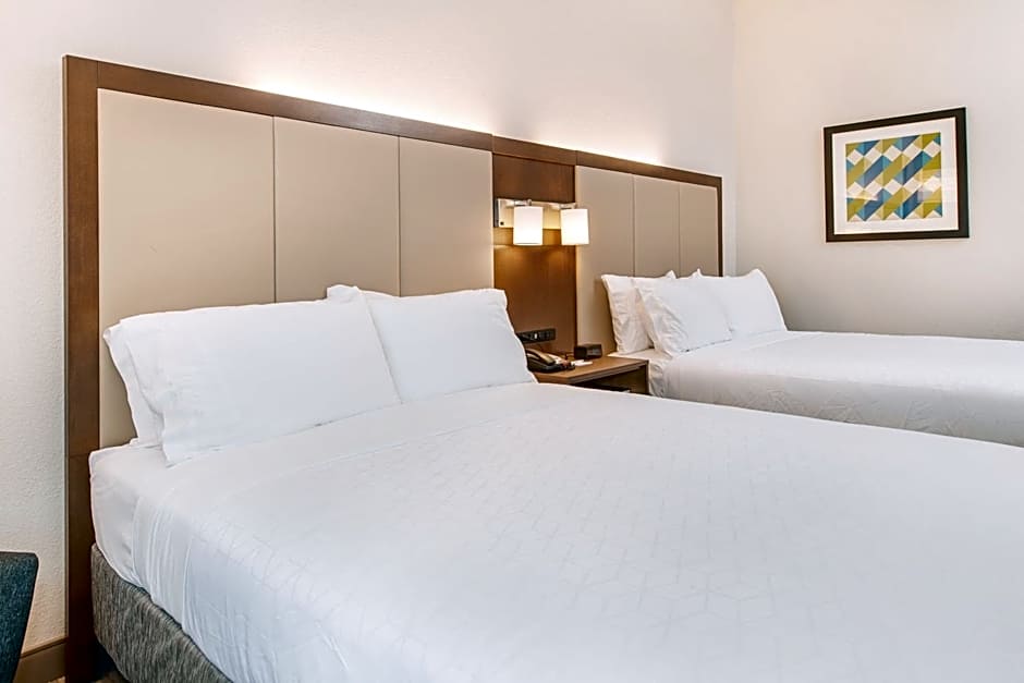 Holiday Inn Express Hotel & Suites Columbia I-26 @ Harbison Blvd By IHG