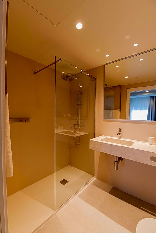 Hotel Roca Plana