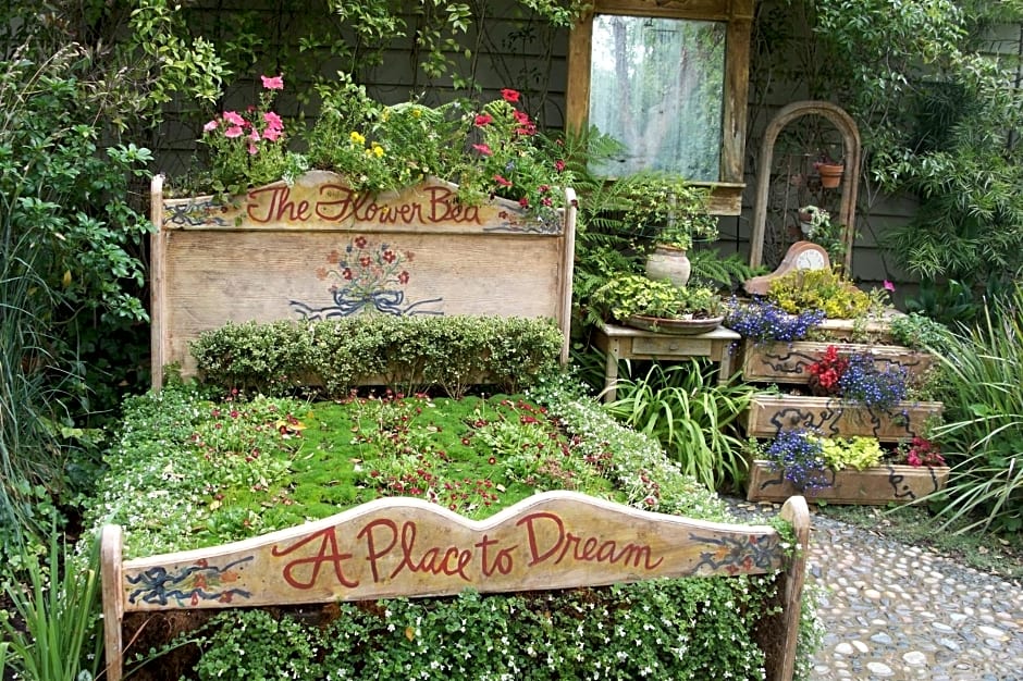 Cambria Pines Lodge