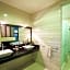 Flamingo Dewata Suite